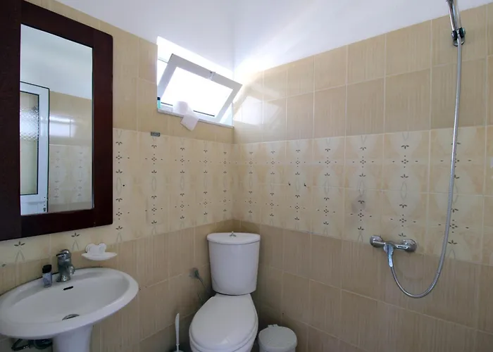 Elisabeta Hotel Borsh